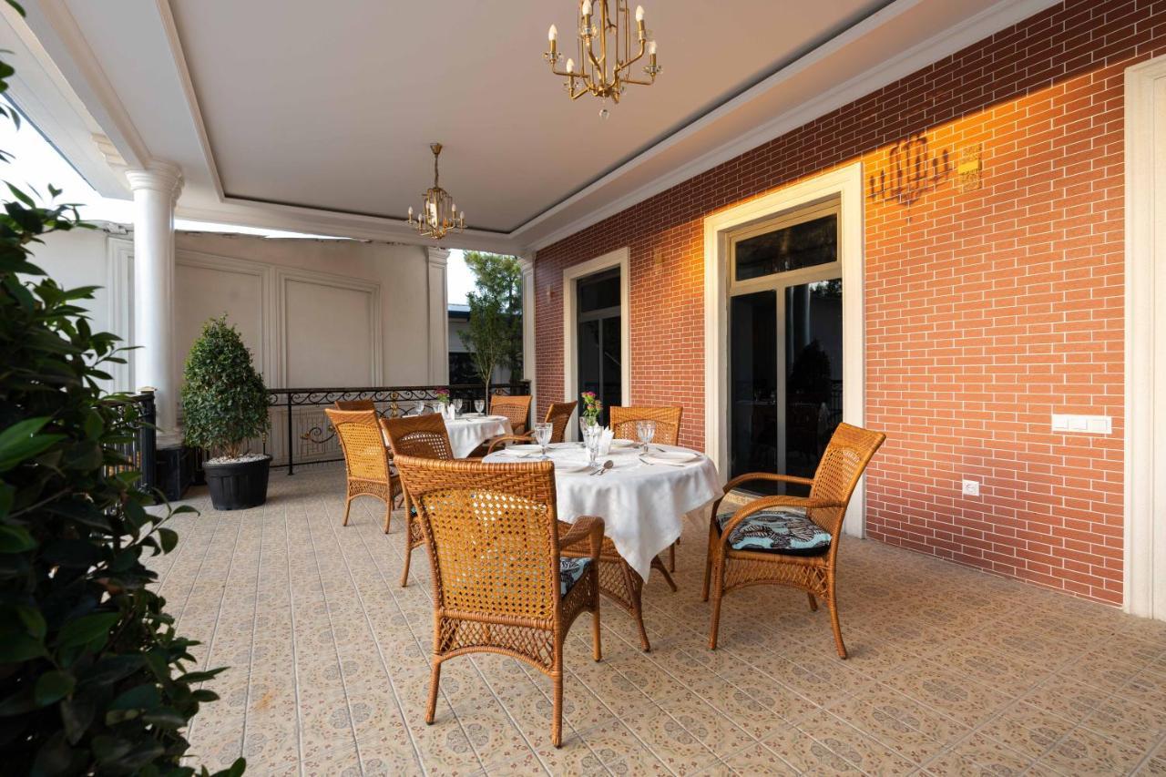 Aqua Hotel Tashkent Bagian luar foto