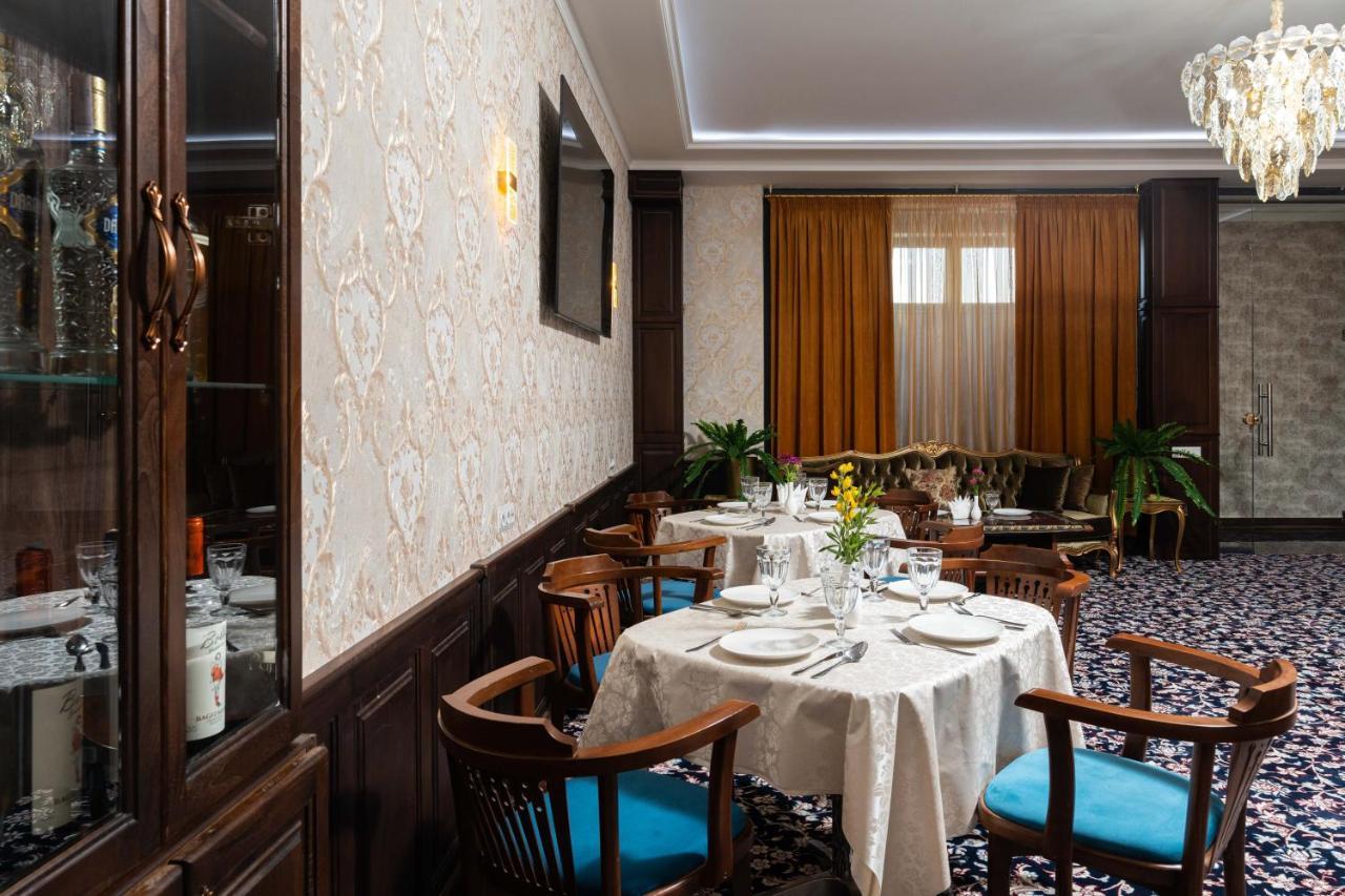 Aqua Hotel Tashkent Bagian luar foto
