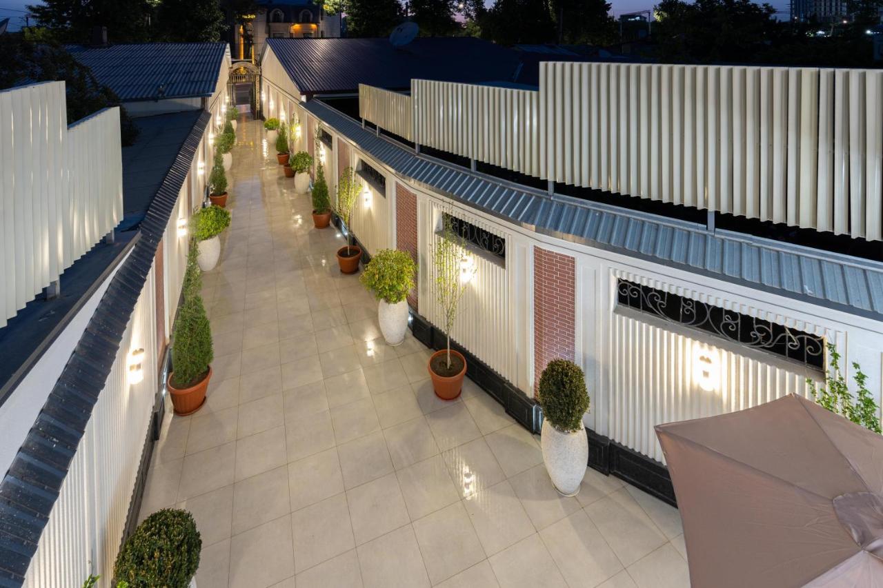 Aqua Hotel Tashkent Bagian luar foto