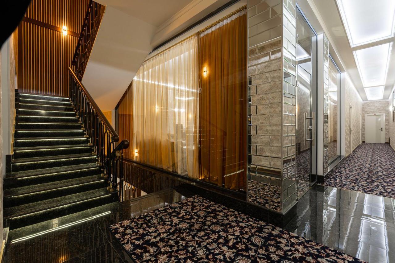 Aqua Hotel Tashkent Bagian luar foto